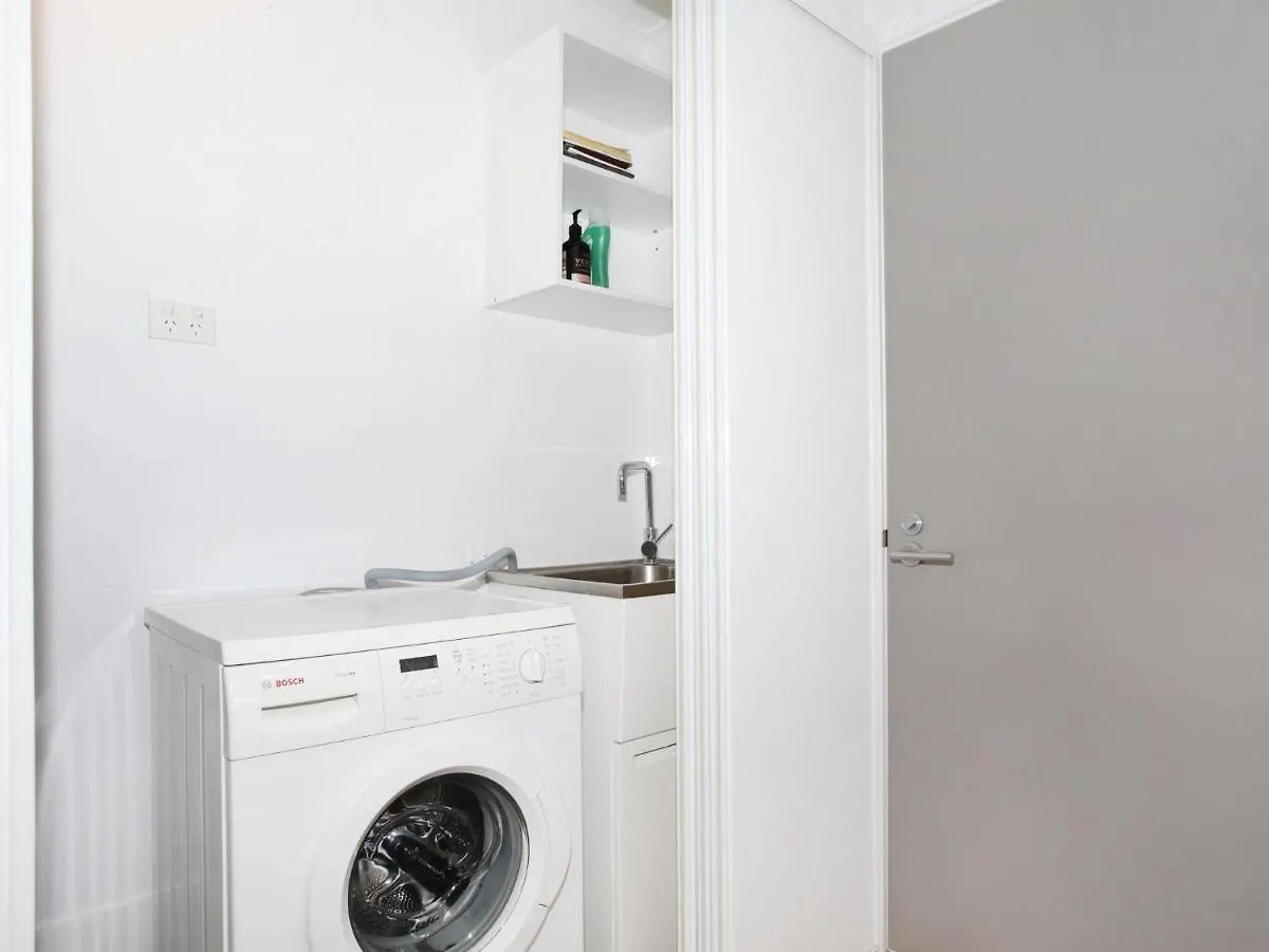 Arlington 1 Two Bedroom Unit Close To The Beach マルーチードール アパート